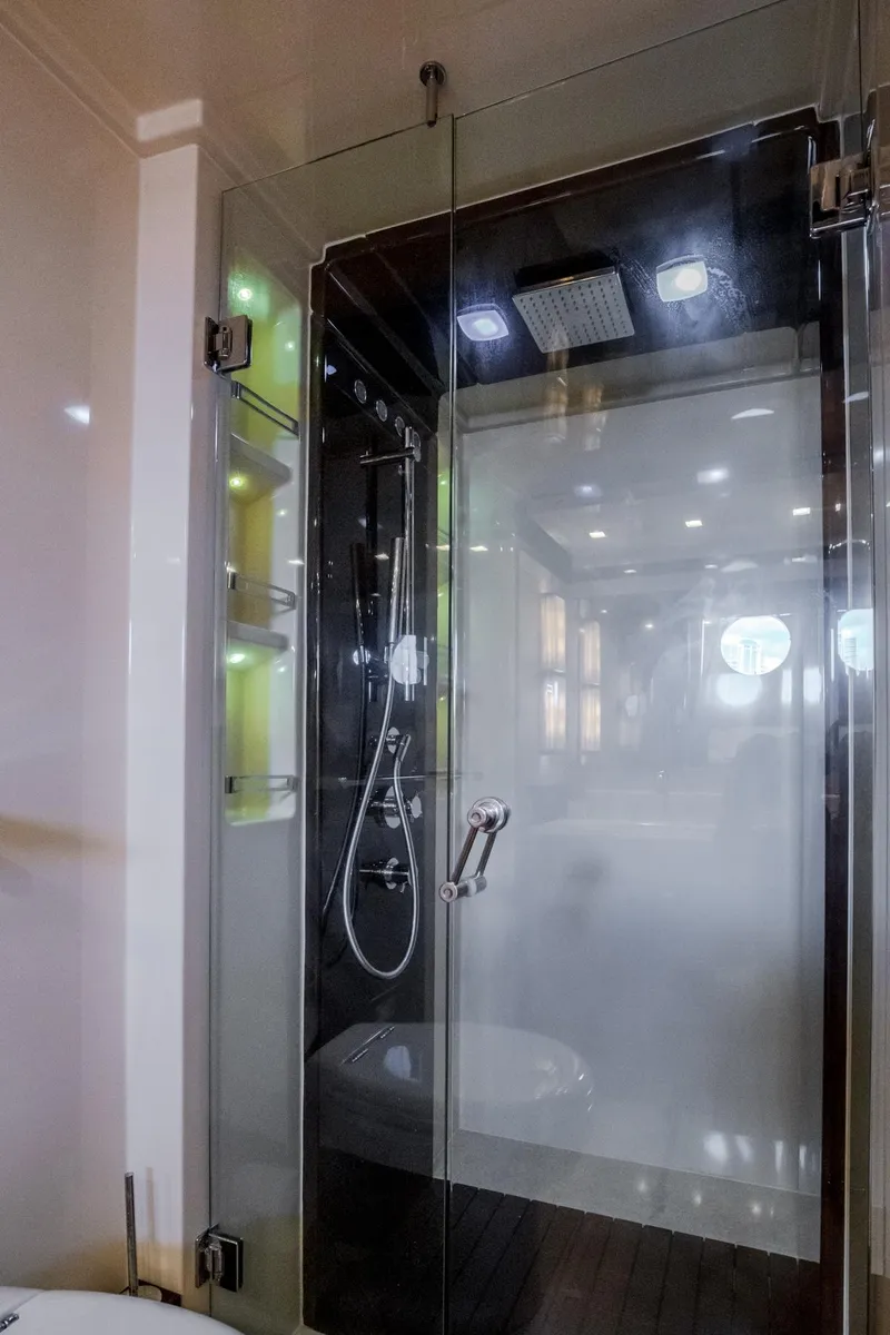 Slide: The Image of Azimut Flybridge Evolution 2012 - 114