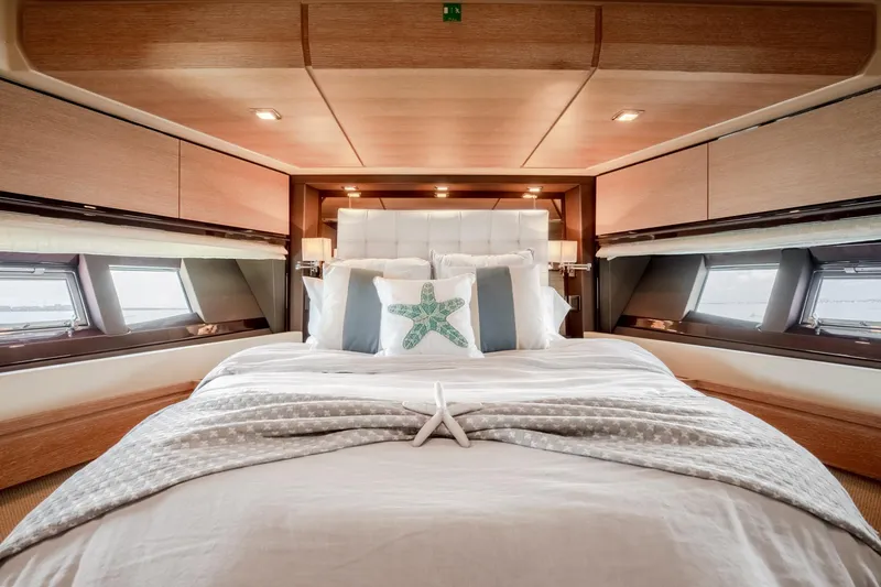 Slide: The Image of Azimut Flybridge Evolution 2012 - 119