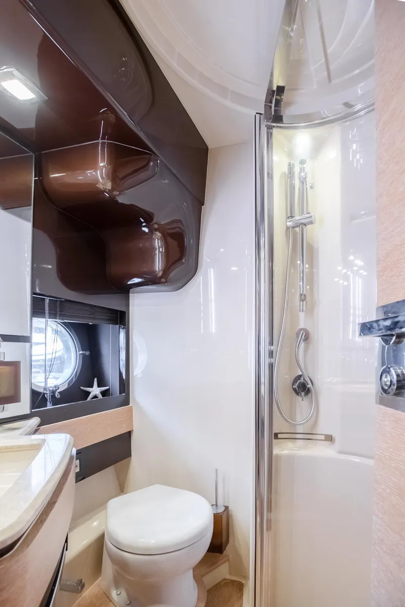 Slide: The Image of Azimut Flybridge Evolution 2012 - 130