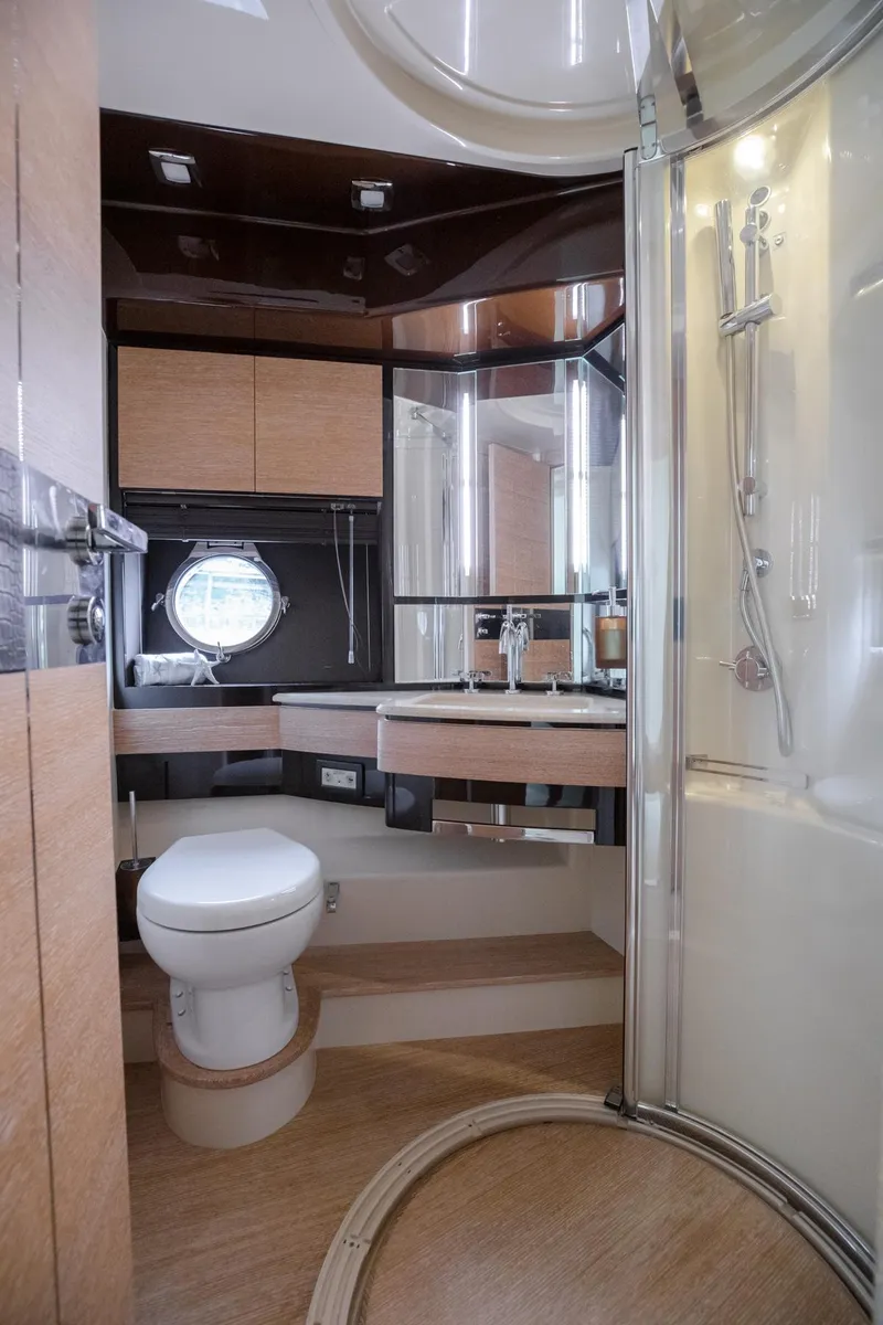 Slide: The Image of Azimut Flybridge Evolution 2012 - 131