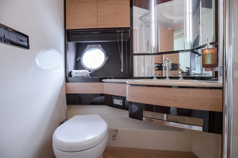 Slide: The Image of Azimut Flybridge Evolution 2012 - 132