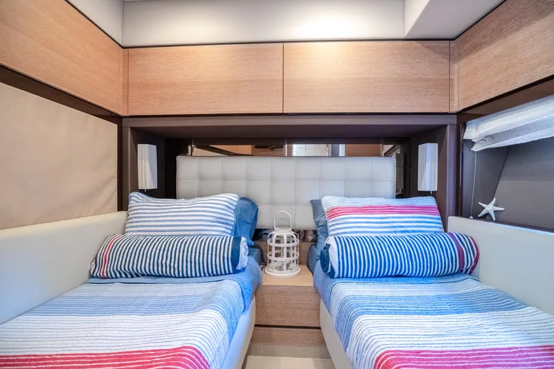 Slide: The Image of Azimut Flybridge Evolution 2012 - 133