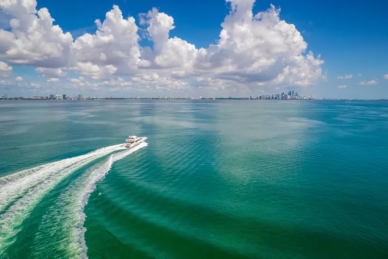 Slide: The Image of Azimut Flybridge Evolution 2012 - 39