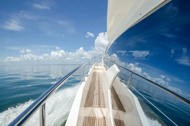 Slide: The Image of Azimut Flybridge Evolution 2012 - 40