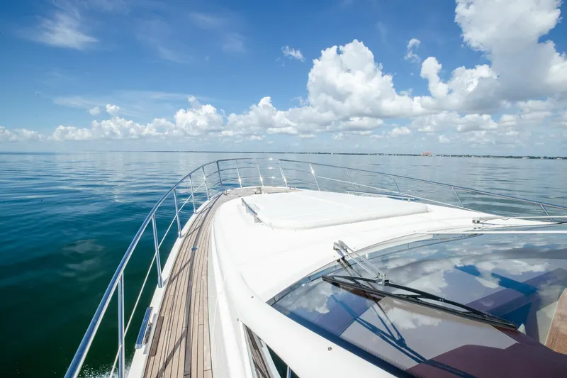 Slide: The Image of Azimut Flybridge Evolution 2012 - 42