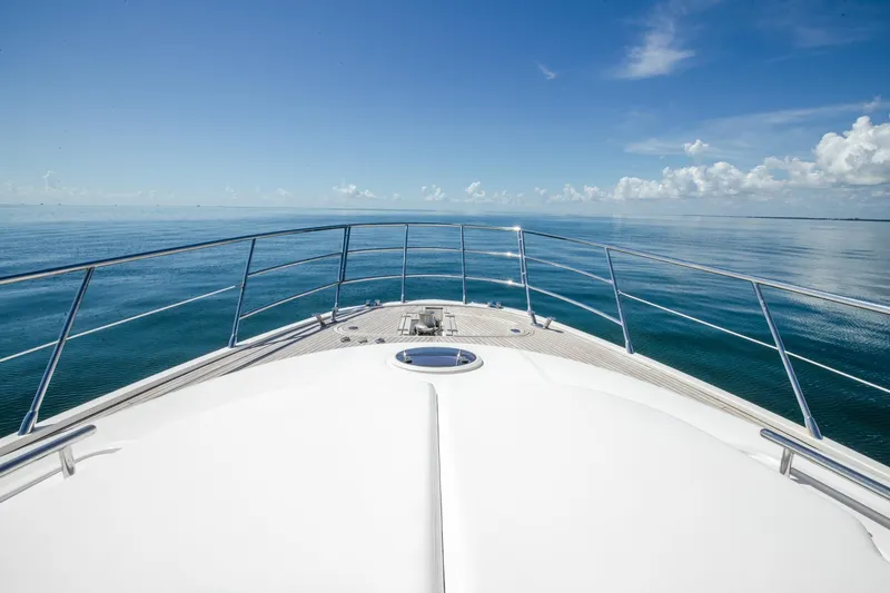 Slide: The Image of Azimut Flybridge Evolution 2012 - 43