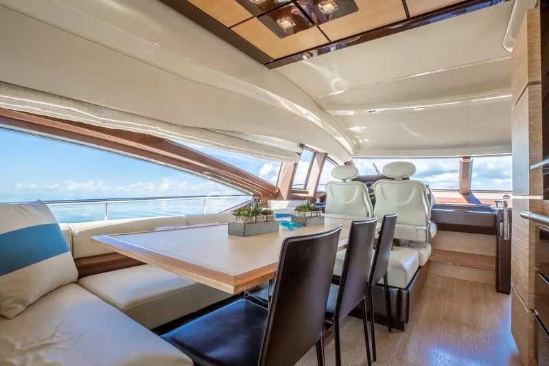 Slide: The Image of Azimut Flybridge Evolution 2012 - 80