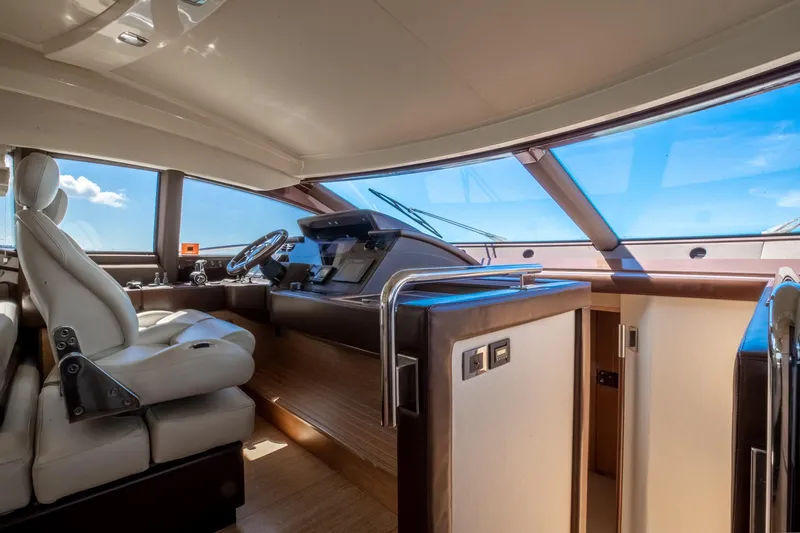 Slide: The Image of Azimut Flybridge Evolution 2012 - 87