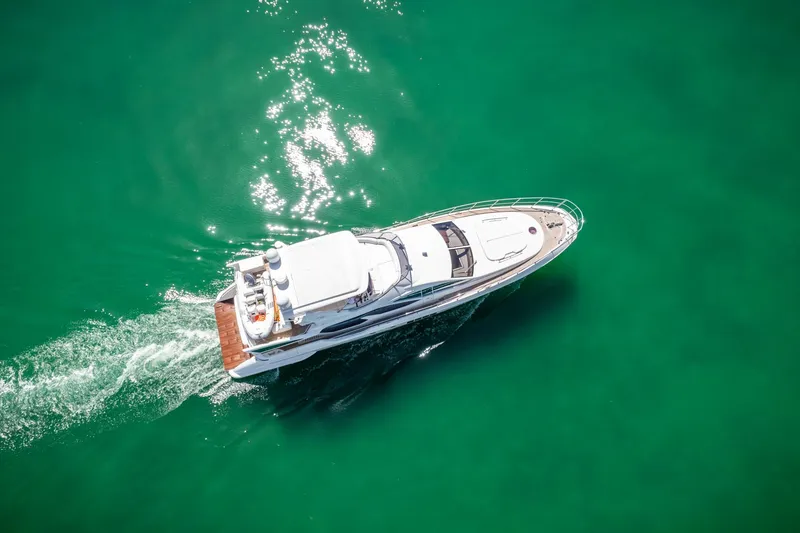 Slide: The Image of Azimut Flybridge Evolution 2012 - 9