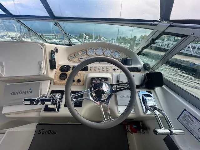 Slide: The Image of Cruisers Yachts 3375 1997 - 14