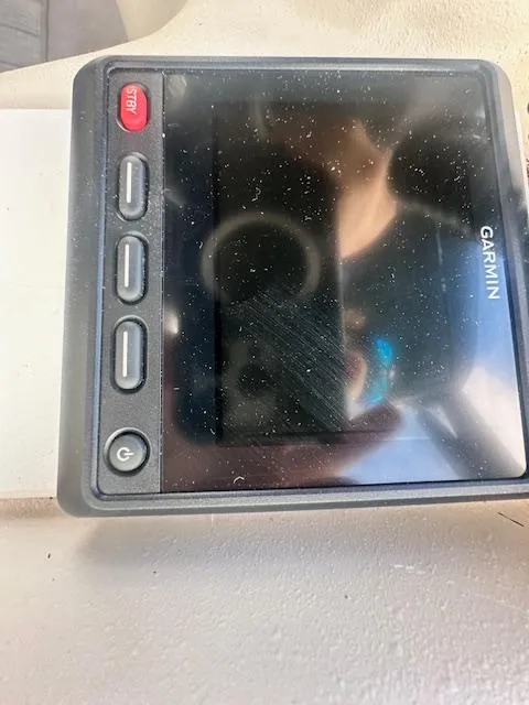 Slide: The Image of Cruisers Yachts 3375 1997 - 17