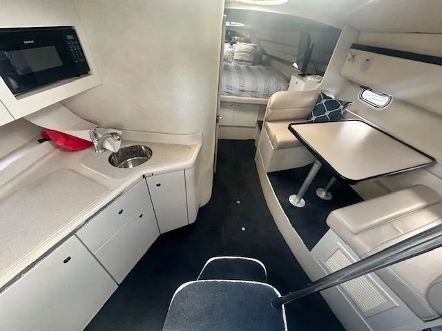 Slide: The Image of Cruisers Yachts 3375 1997 - 23