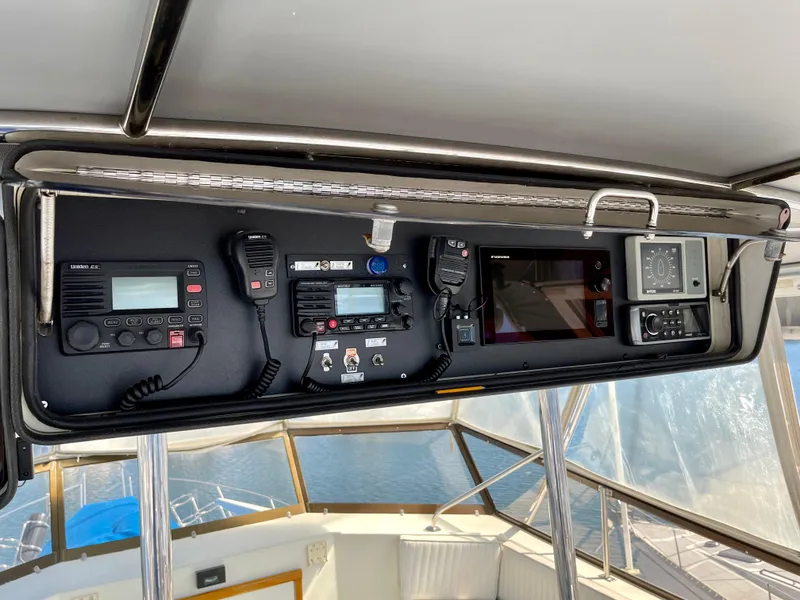 Slide: The Image of Flybridge Navigation Equipment - 10