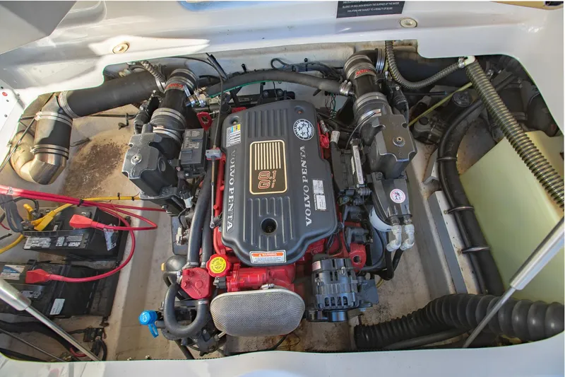 Slide: The Image of Volvo Penta engine in 2006 Crownline 270 BR boat, detailed view. - 30