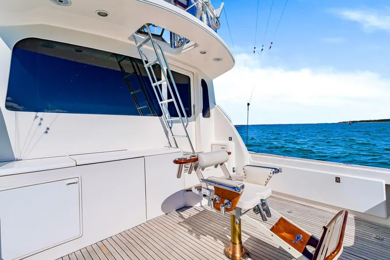 Slide: The Image of 2005 Ocean Yachts 50 Super Sport fishing deck with ocean view and seating. - 21