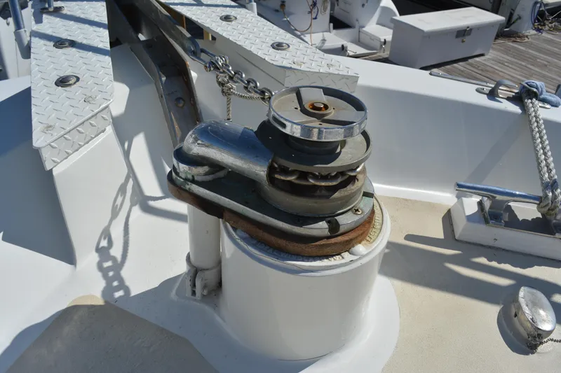 Slide: The Image of Windlass - 10