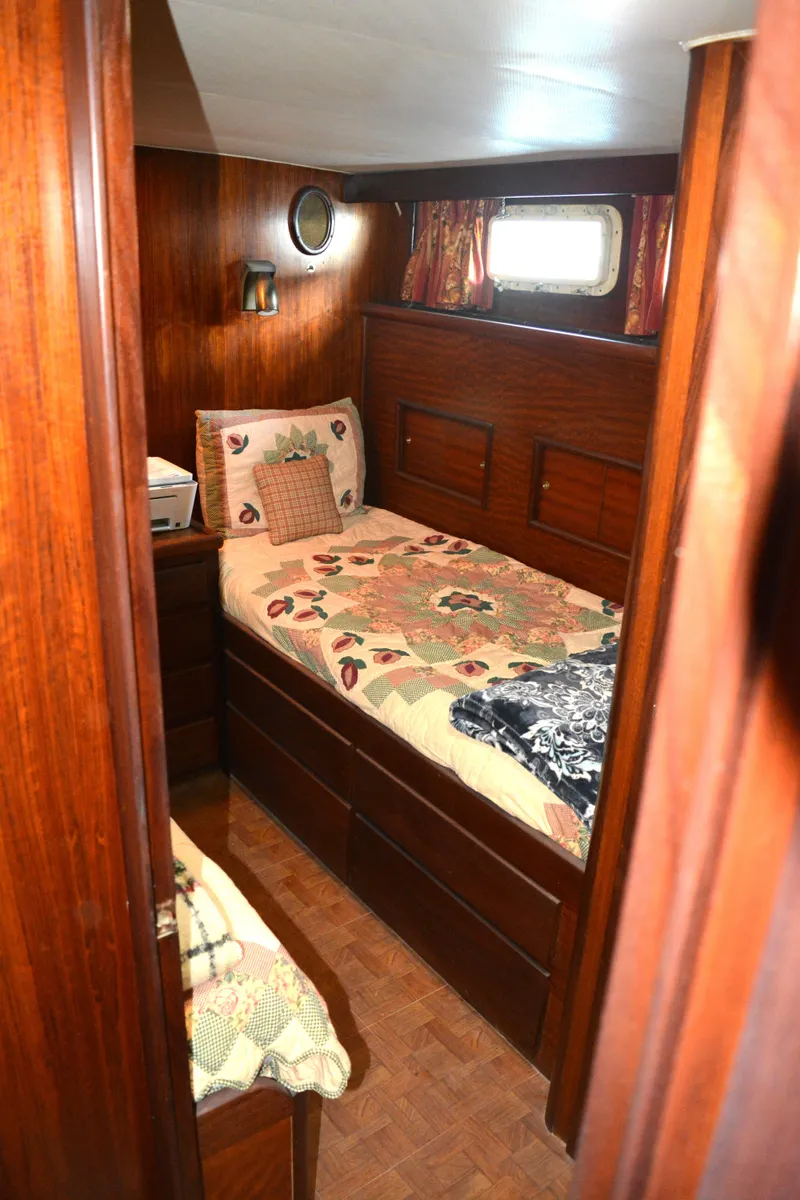Slide: The Image of Guest Cabin - 44