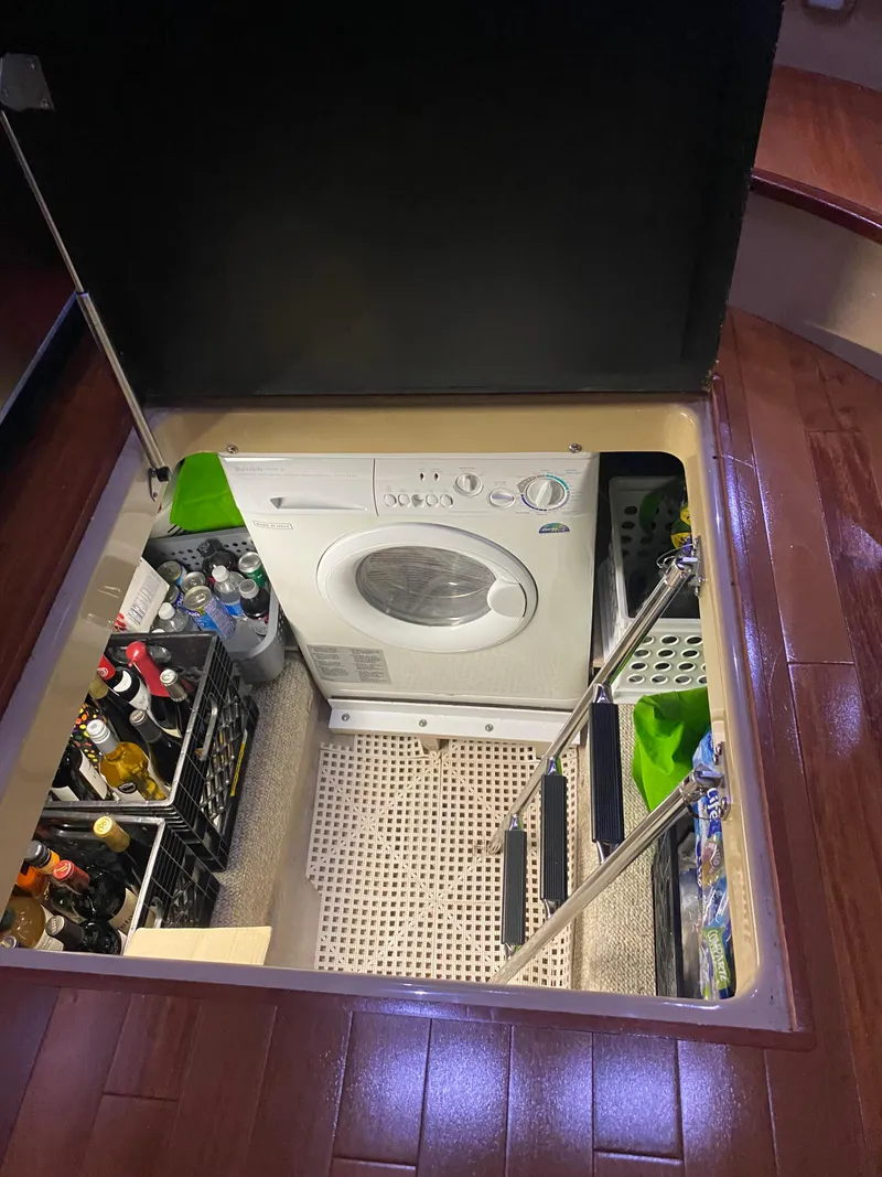 Slide: The Image of Sea Ray 52 Sedan Bridge 2007 - 64