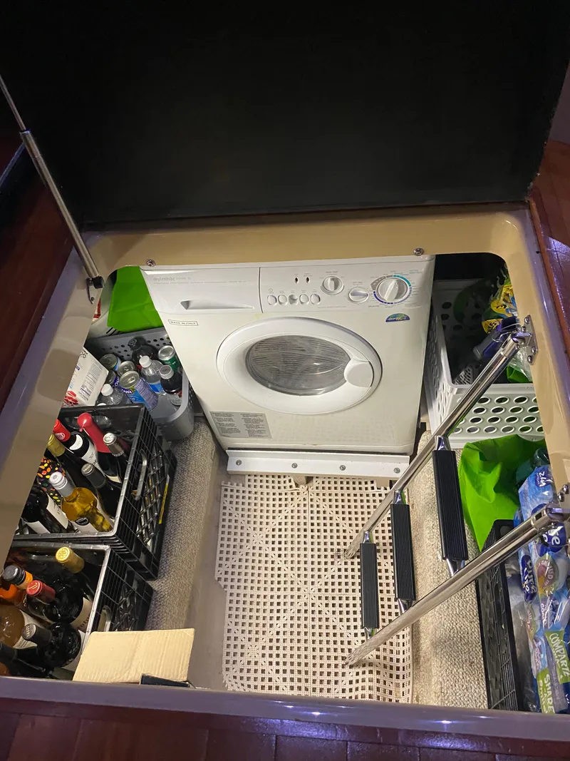 Slide: The Image of Sea Ray 52 Sedan Bridge 2007 - 65