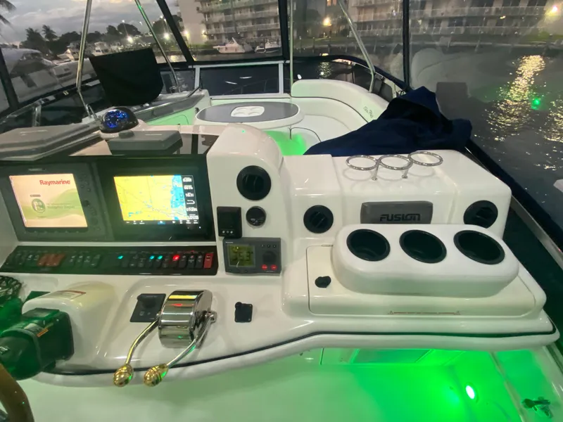 Slide: The Image of Sea Ray 52 Sedan Bridge 2007 - 71