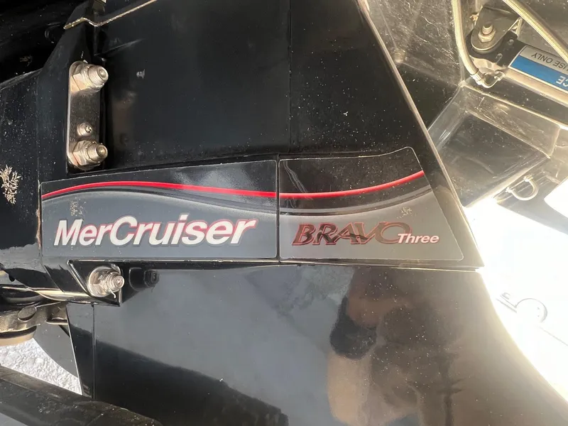 Slide: The Image of MerCruiser Bravo Three engine on 2018 Sea Ray 280 SLX boat. - 9