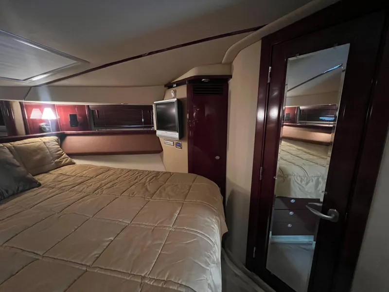 Slide: The Image of Sea Ray 52 Sedan Bridge 2007 - 51