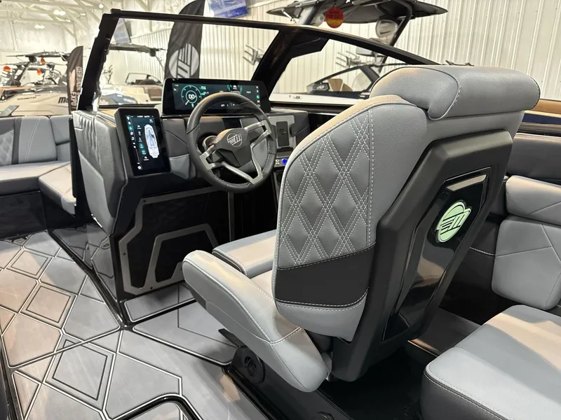 Slide: The Image of Malibu M230 2025 - 11