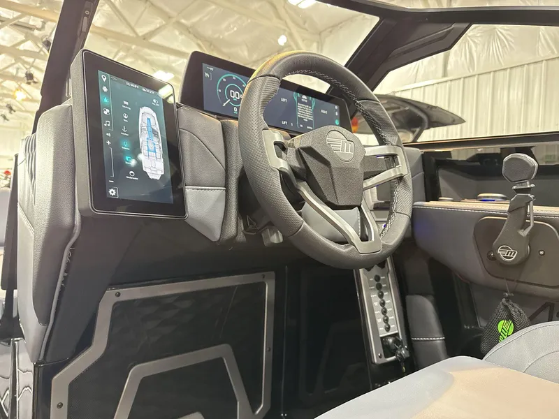 Slide: The Image of Malibu M230 2025 - 13