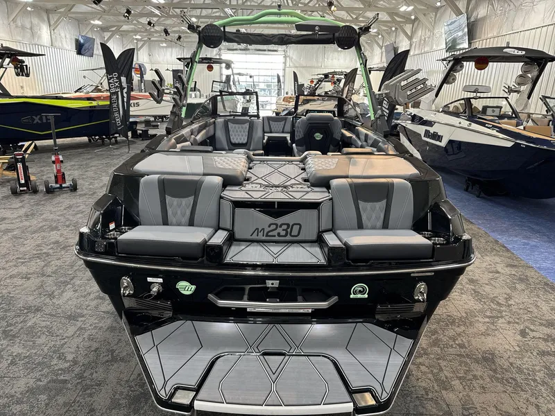 Slide: The Image of Malibu M230 2025 - 18