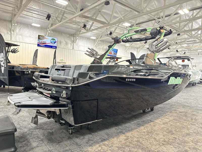 Slide: The Image of Malibu M230 2025 - 4