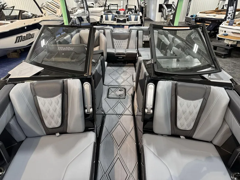 Slide: The Image of Malibu M230 2025 - 9