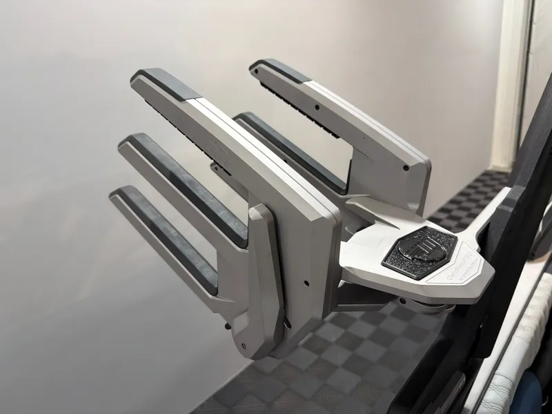 Slide: The Image of Malibu M230 2025 - 19