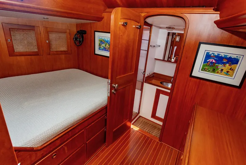 Slide: The Image of Owner's Cabin, Fwd - 23
