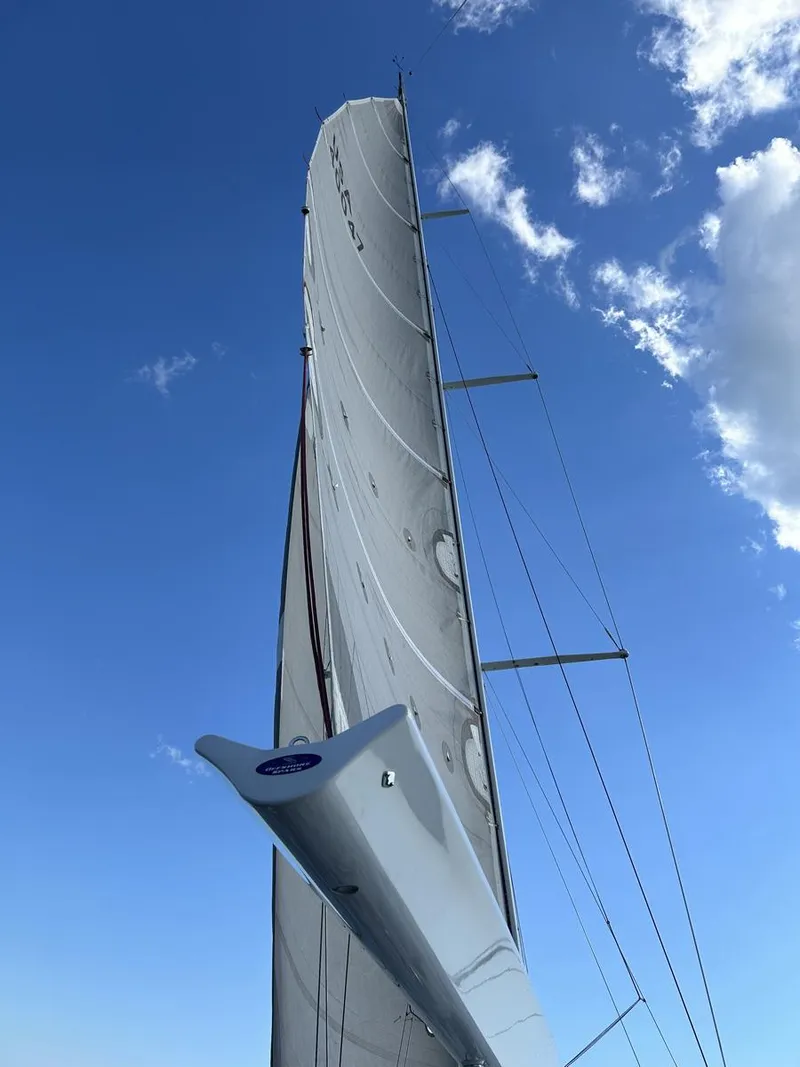 Slide: The Image of Mainsail - 36