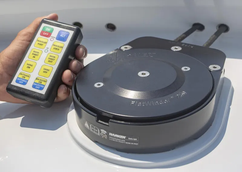 Slide: The Image of Traveler Winch with Remote - 42