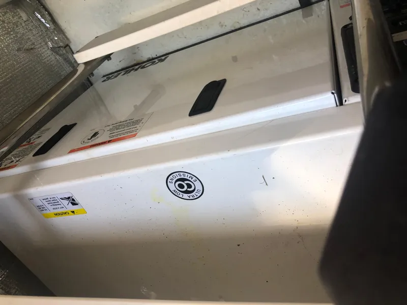 Slide: The Image of Sea Ray 370 Venture 2014 - 54
