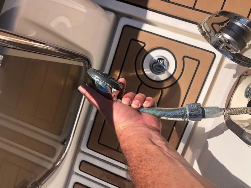 Slide: The Image of Sea Ray 370 Venture 2014 - 56