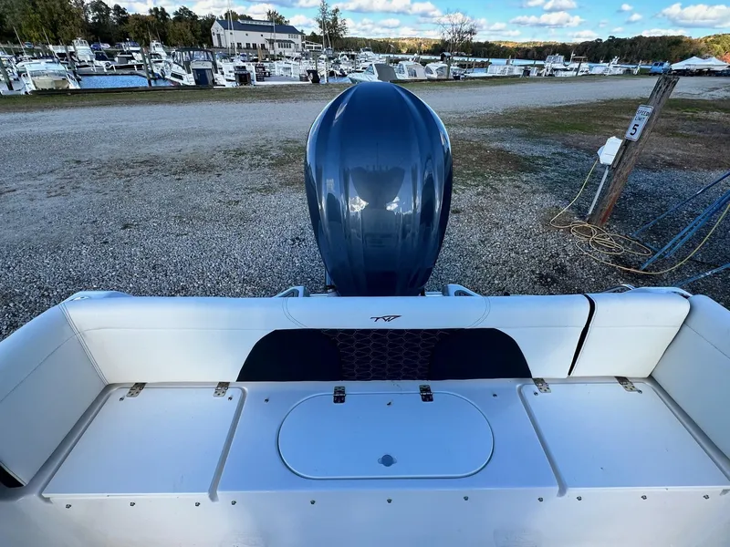 Slide: The Image of Tidewater 232LXF 2025 - 17