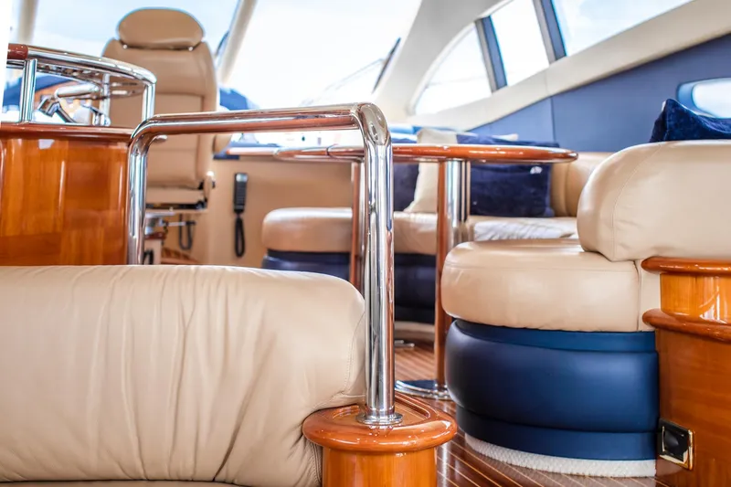 Slide: The Image of Azimut Evolution 2007 - 31