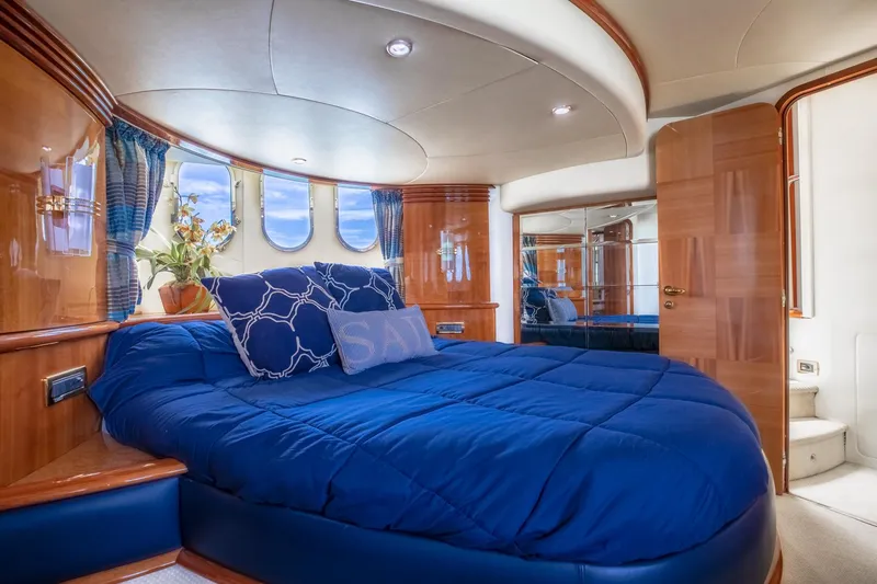 Slide: The Image of Azimut Evolution 2007 - 98