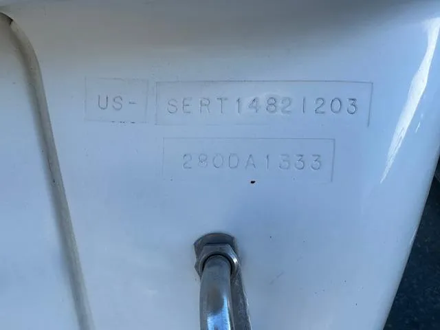 Slide: The Image of Hull identification number on 2003 Sea Ray 280 Sundancer boat. - 18