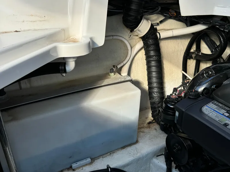 Slide: The Image of Monterey 328SS Super Sport 2018 - 50