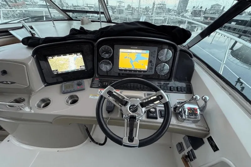 Slide: The Image of Sea Ray 38 Sundancer 2008 - 15