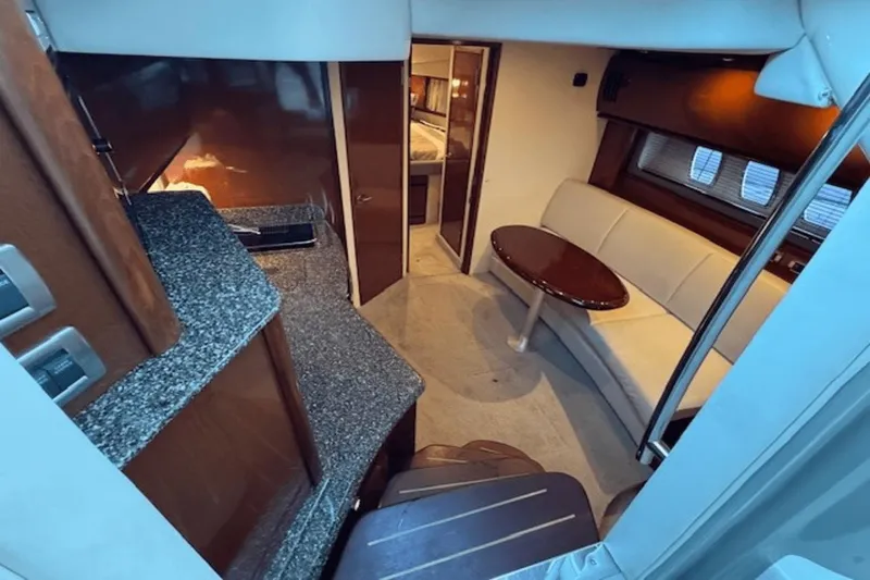 Slide: The Image of Sea Ray 38 Sundancer 2008 - 2