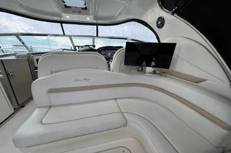 Slide: The Image of Sea Ray 38 Sundancer 2008 - 23