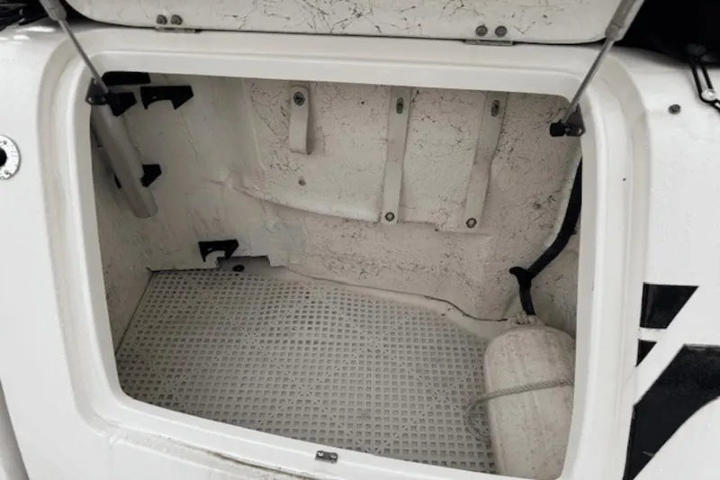 Slide: The Image of Sea Ray 38 Sundancer 2008 - 30