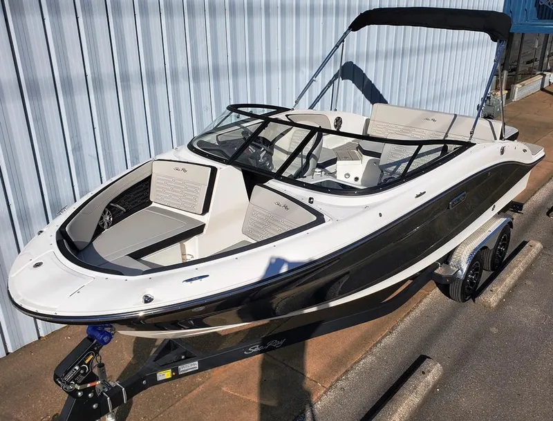 Slide: The Image of Curved glass windshield - 1