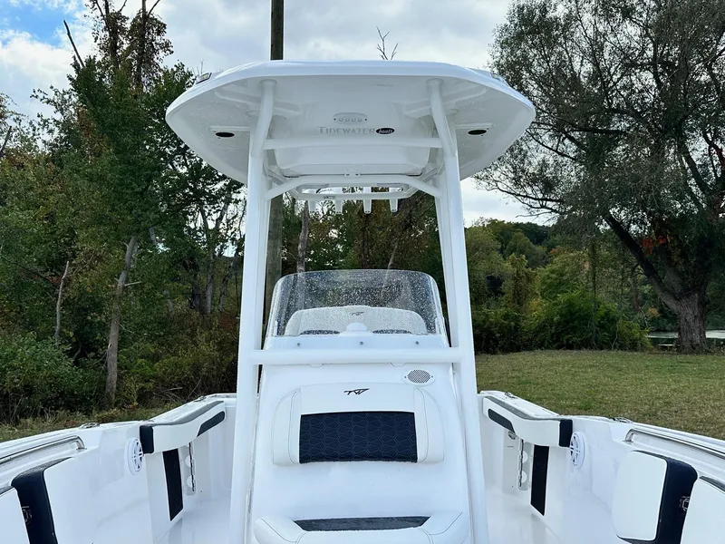 Slide: The Image of Tidewater 220 Center Console 2025 - 11