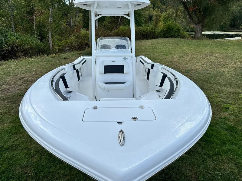 Slide: The Image of Tidewater 220 Center Console 2025 - 6
