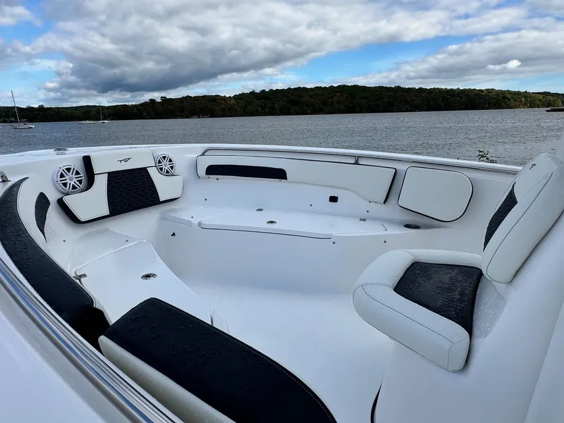 Slide: The Image of Tidewater 220 Center Console 2025 - 9